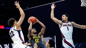 NCAA Athletes: ECG Abnormalities Persist After COVID-19 
