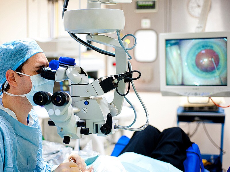 Cataract Surgery: Challenges and Complications