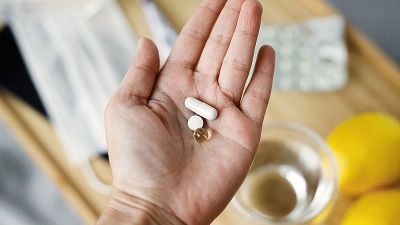 COVID-19: Darum sollten Ärzte nicht wahllos Pharmaka ausprobieren
