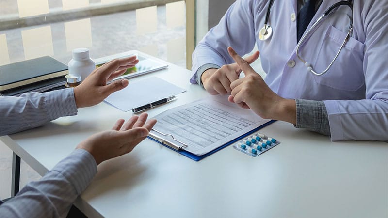 Kommunikation: Wenn Ärzte und Patienten sich gegenseitig unterbrechen