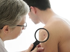 Pioneering Test Predicts Return of Malignant Melanoma
