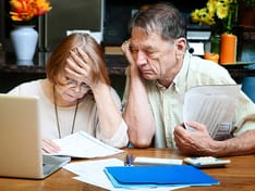 Survey: Bankruptcy Worries for One-Third of Cancer Patients