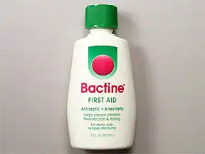 can you use bactine spray on dogs