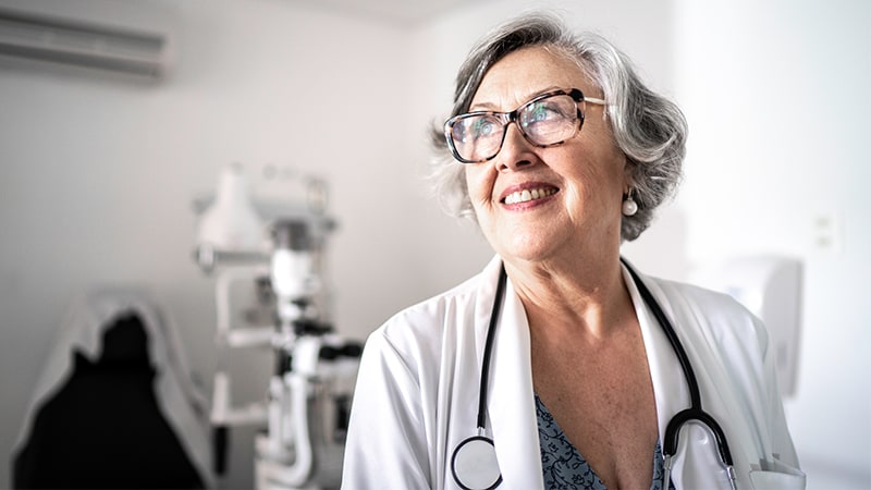 Médicos e a vida após a medicina – Brasil, 2025