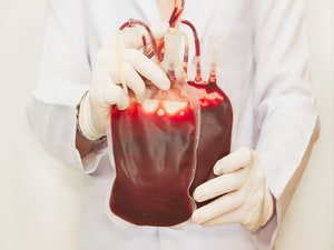 Lower Hemoglobin Levels for Transfusion Safe for Kidneys