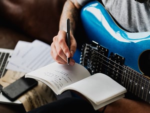 Songwriting May Hit the Right Therapeutic Note in PTSD