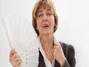 Migraine History Linked to Severe Hot Flashes