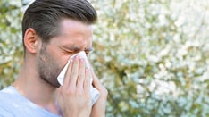 FDA Approves Ryaltris Nasal Spray for Seasonal Allergic Rhinitis
