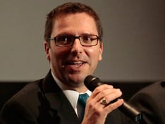 Vaccine Maverick 'Dr Bob' Sears Accused of Negligence