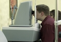 Visual Field Testing Technique: Confrontation Testing, Simultaneous ...