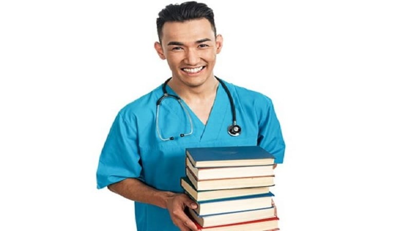 15 Unassigned Books That Every Student Should Read