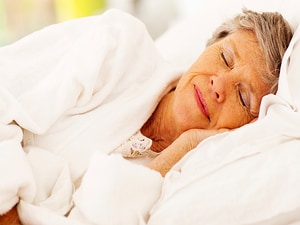 New Insomnia Drug Appears Safe, Effective in Older Patients