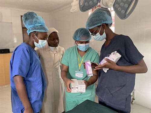 Dr. Paneerselvam working with other volunteers