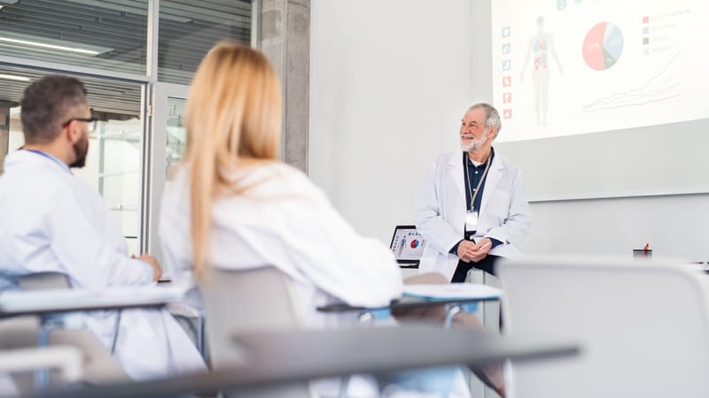 Monitoring and Managing Toxicities from ADCs in Metastatic Breast Cancer: 5 Things to Know
