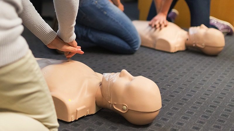 Early Smartphone-Activated Bystander CPR Can Boost Survival