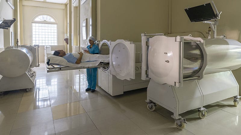 Hyperbaric Oxygen May Boost Recovery After Aneurysm Surgery