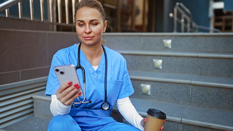 Europe’s MDs’ Top 2025 Reads: Burnout, AI, and…Sperm?