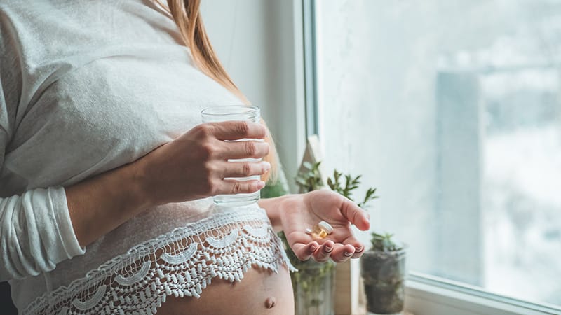 Le paracétamol pendant la grossesse n’est pas associé à l’autisme, au TDAH