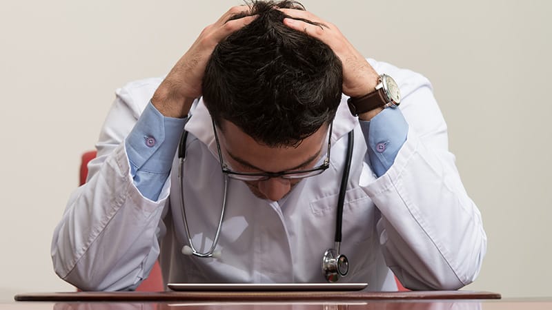 Suicide d’un interne à la Réunion : les conditions de travail mises en cause