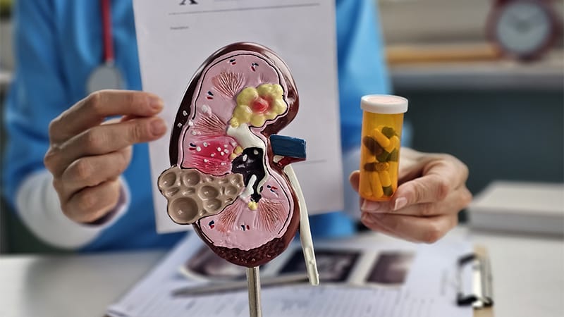 Sequential or Simultaneous Therapy in Chronic Kidney Disease