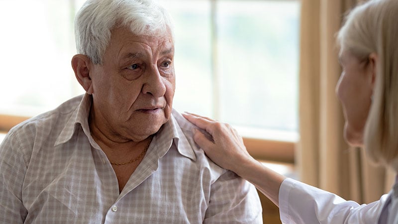 Les effets secondaires du traitement local du cancer de la prostate peuvent persister