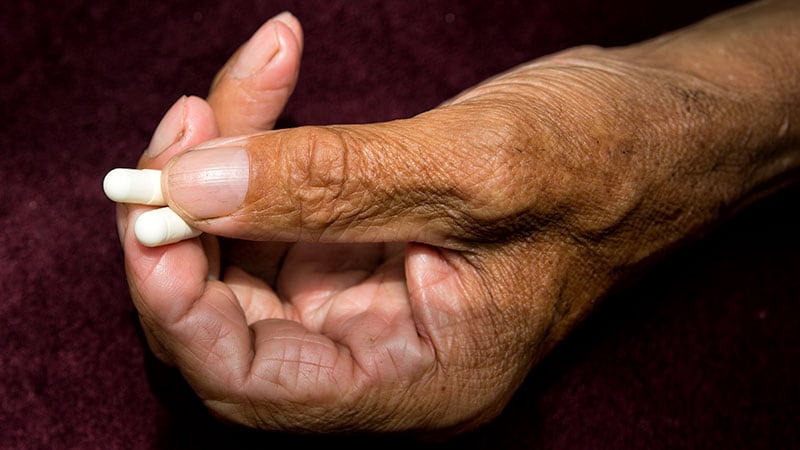 Antibiotics Not Linked to Short-Term Dementia Risk
