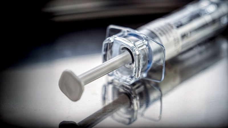 Methotrexate Adds No Benefit to Adalimumab in Psoriasis