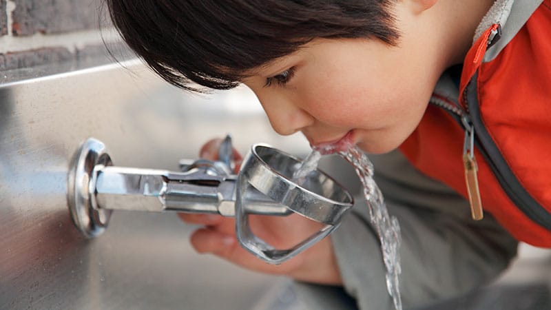 Fluoride in Water Linked to Academic Edge