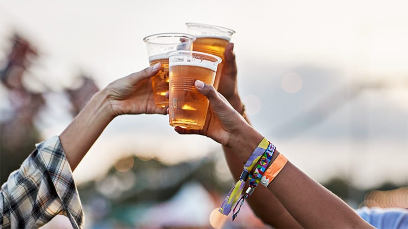 Peer-Led Intervention Curbs Alcohol Use in College Students