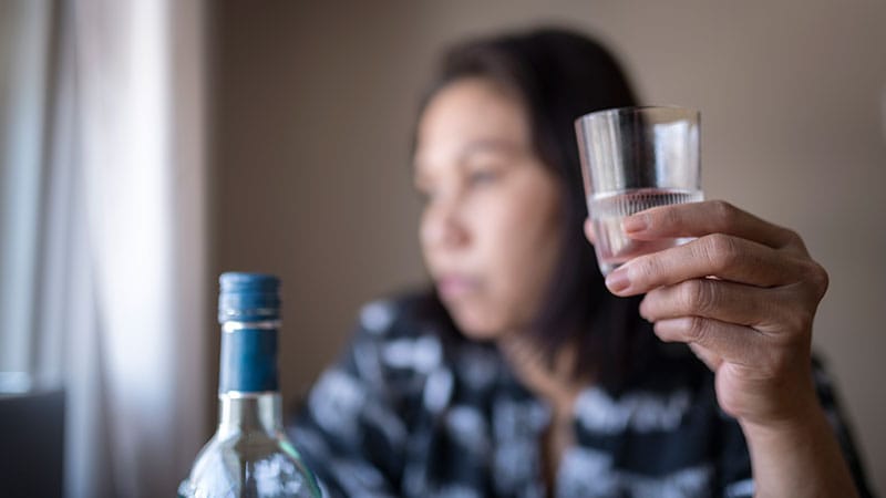 Alcohol-Induced Deaths: Australian Experts Call for Support