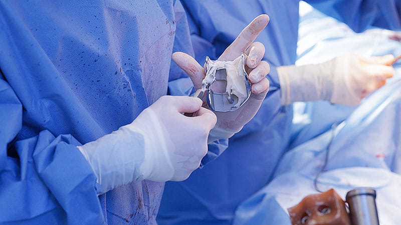 Can Continuous Blocks Cut Opioid Use After Knee Surgery?