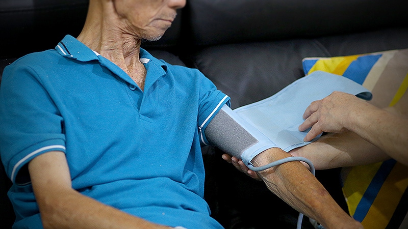 Meeting Target Serum Urate Level Cuts CV Risk in Gout