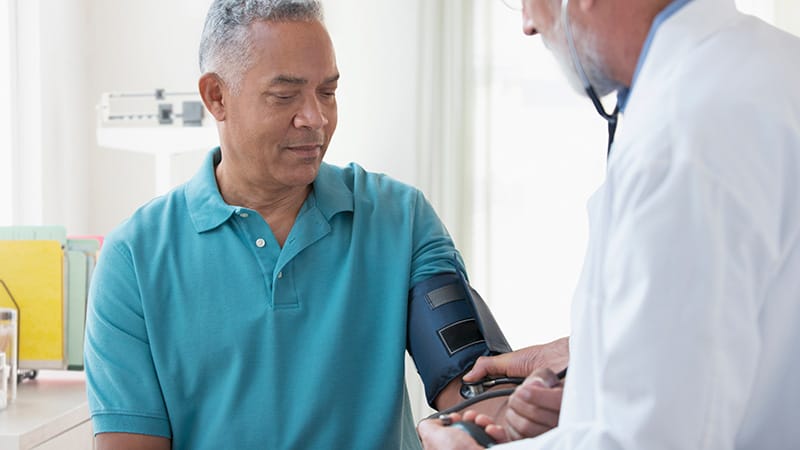 Cambios en rigidez arterial vinculados a demencia