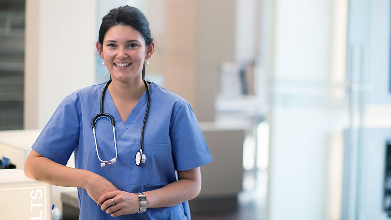 Female Physicians Facing Pay Disparities, Little Support