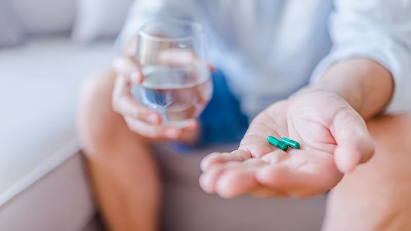 Common Painkiller Tied to Heart Failure Risk in Older Adults