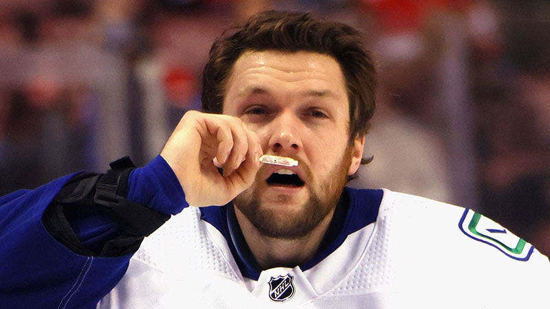 Do Ammonia Salts Pose a Health Risk for Hockey Players?