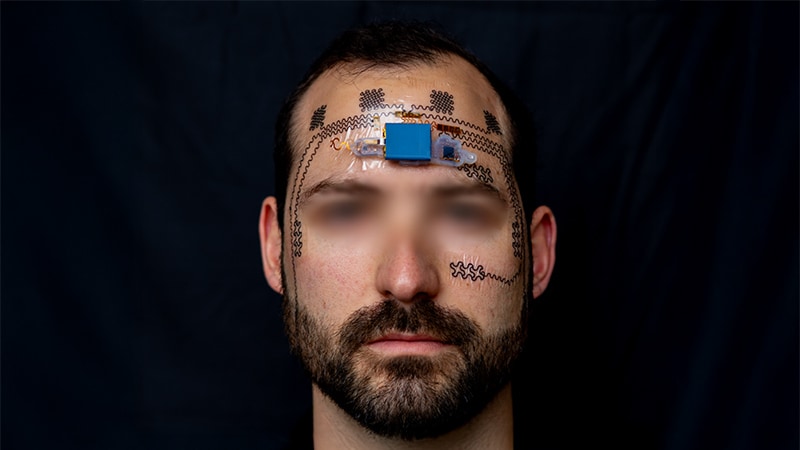 Wireless Face e-Tattoo Tracks Mental Strain and Workload