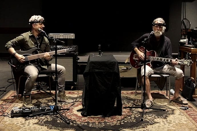 photo of Mike Gordon, left, and Bob Weir