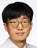 photo of Dr. Jinwoong Jung