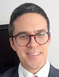 photo of Dr Tiago Villanueva