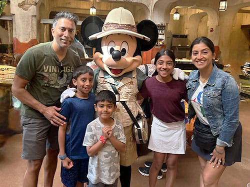 photo of Dr. Saimun Singla with her family