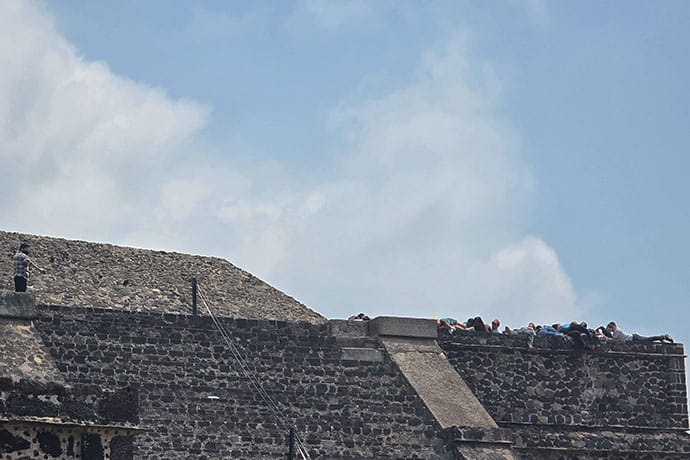 photo of The shooter aimed at people fleeing down the stairs at the Teotihuacan pyramids.