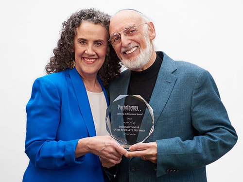 photo of Julie and John Gottman
