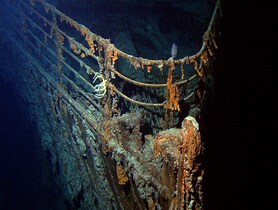 photo of View of the bow of the RMS Titanic